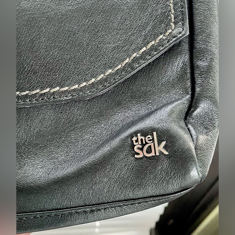 **VINTAGE** The SAK Leather Handbag/Purse - Crossbody - Black - clasp and zipper - Picture 12 of 14